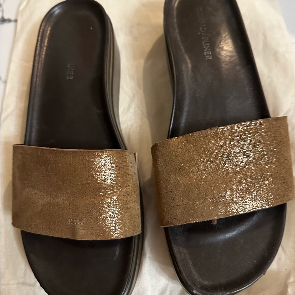 Donald J. Pliner Women's Brown Slide Sandals
